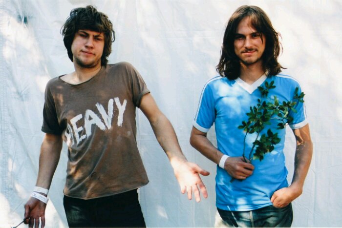 Videos: JEFF the Brotherhood – “U Got The Look”